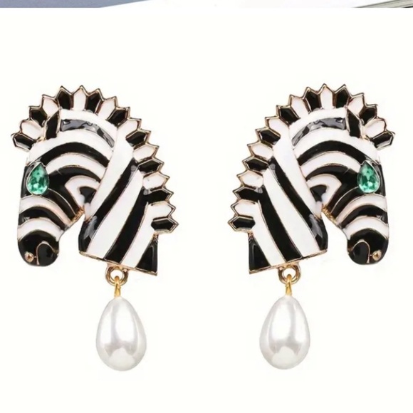 Pearl Drop Zebra Statement Earrings - Picture 3 of 3
